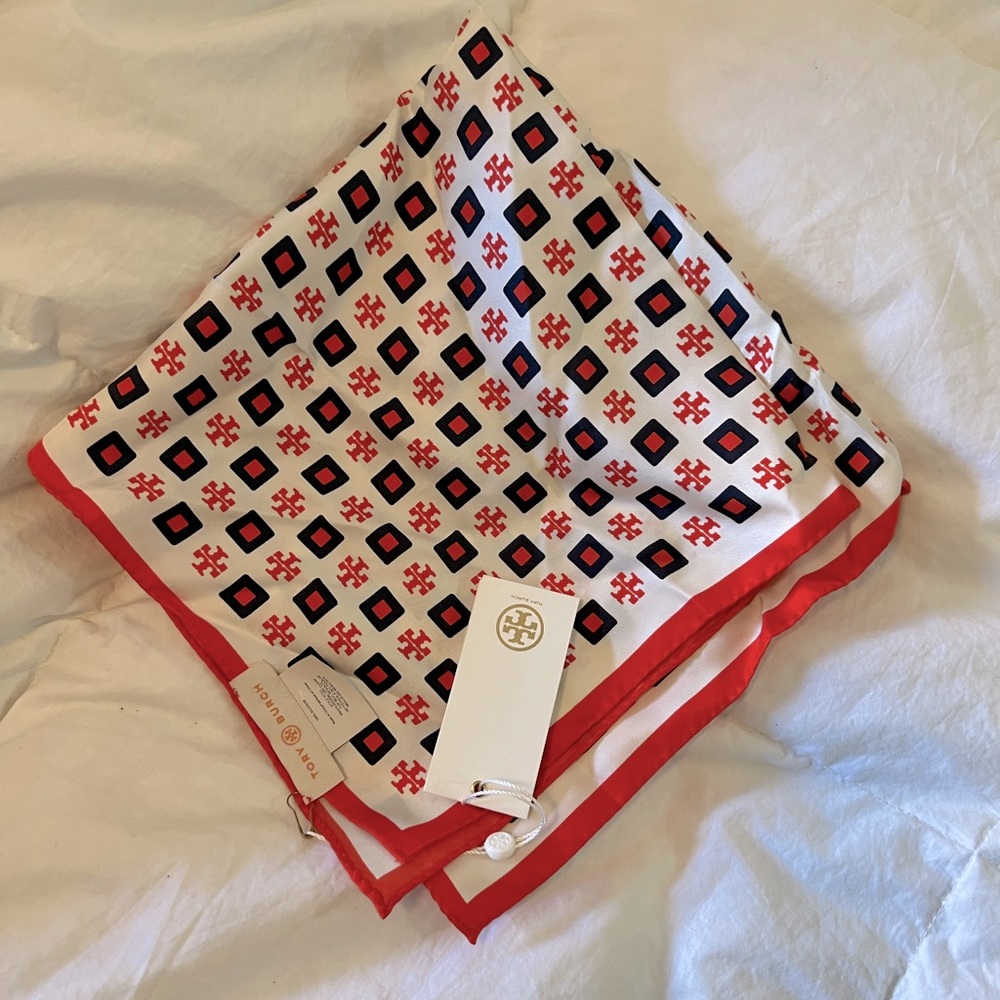 NWT Tory Burch Scarf